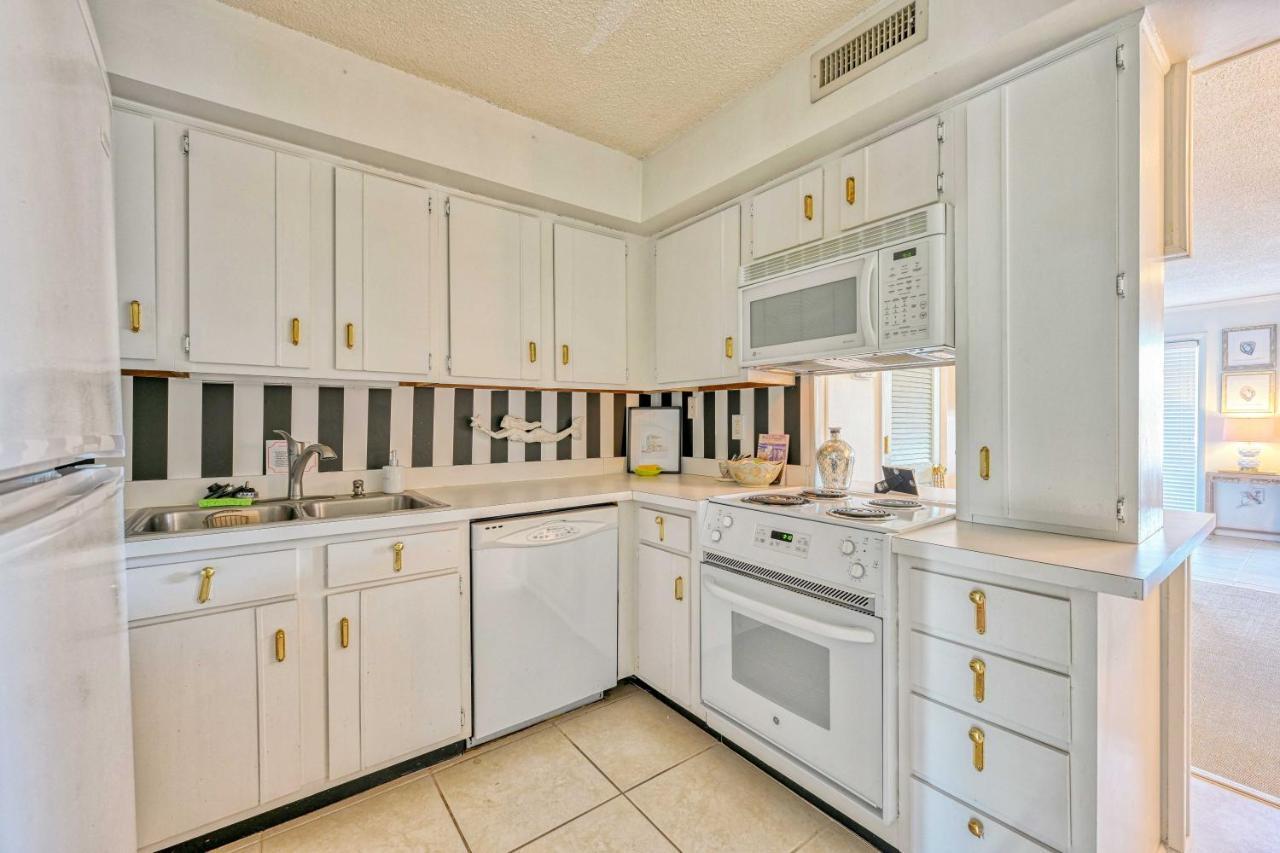 Myrtle Beach Abode With Seasonal Pool And Lake View! Villa Екстериор снимка