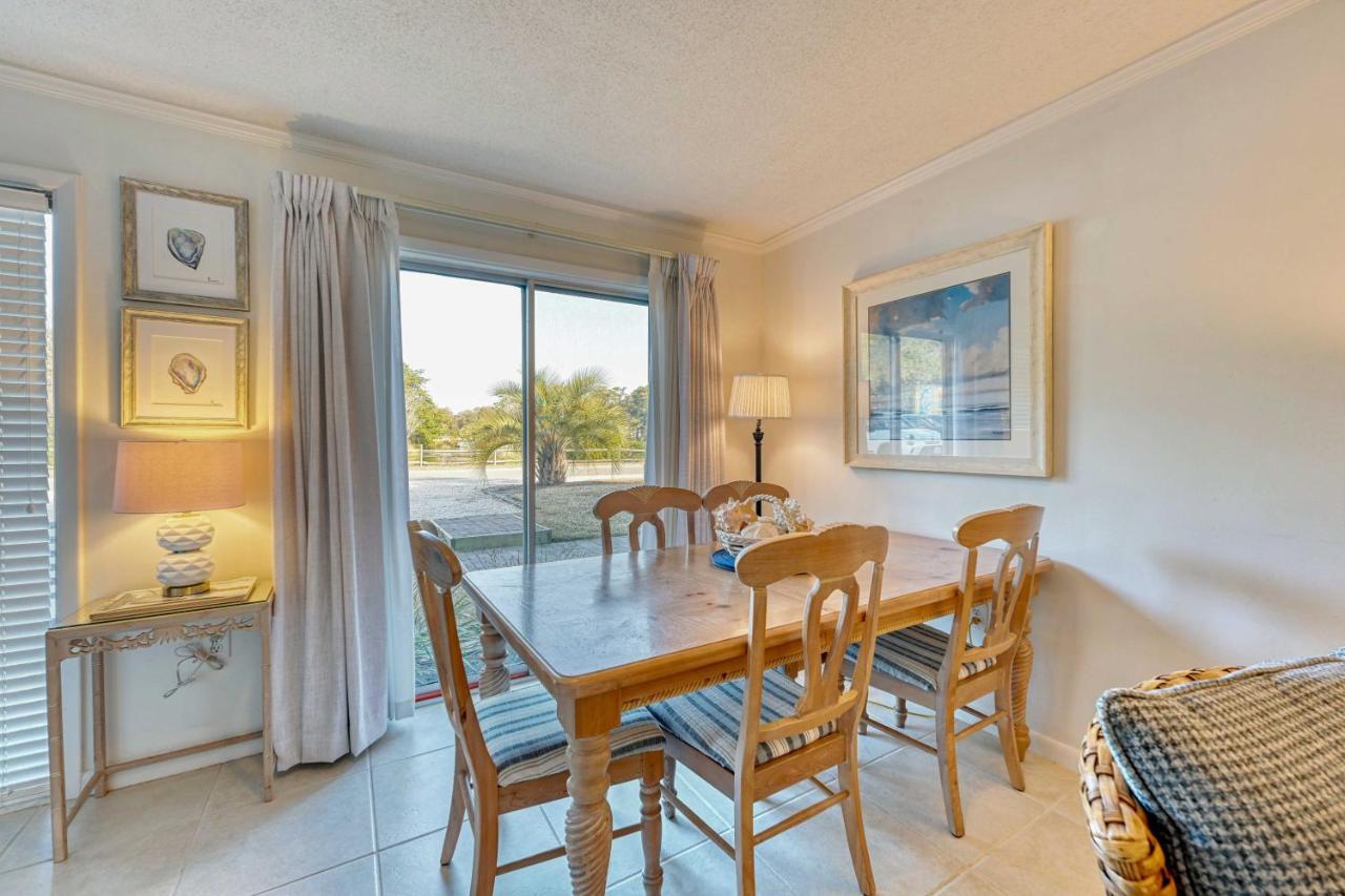 Myrtle Beach Abode With Seasonal Pool And Lake View! Villa Екстериор снимка