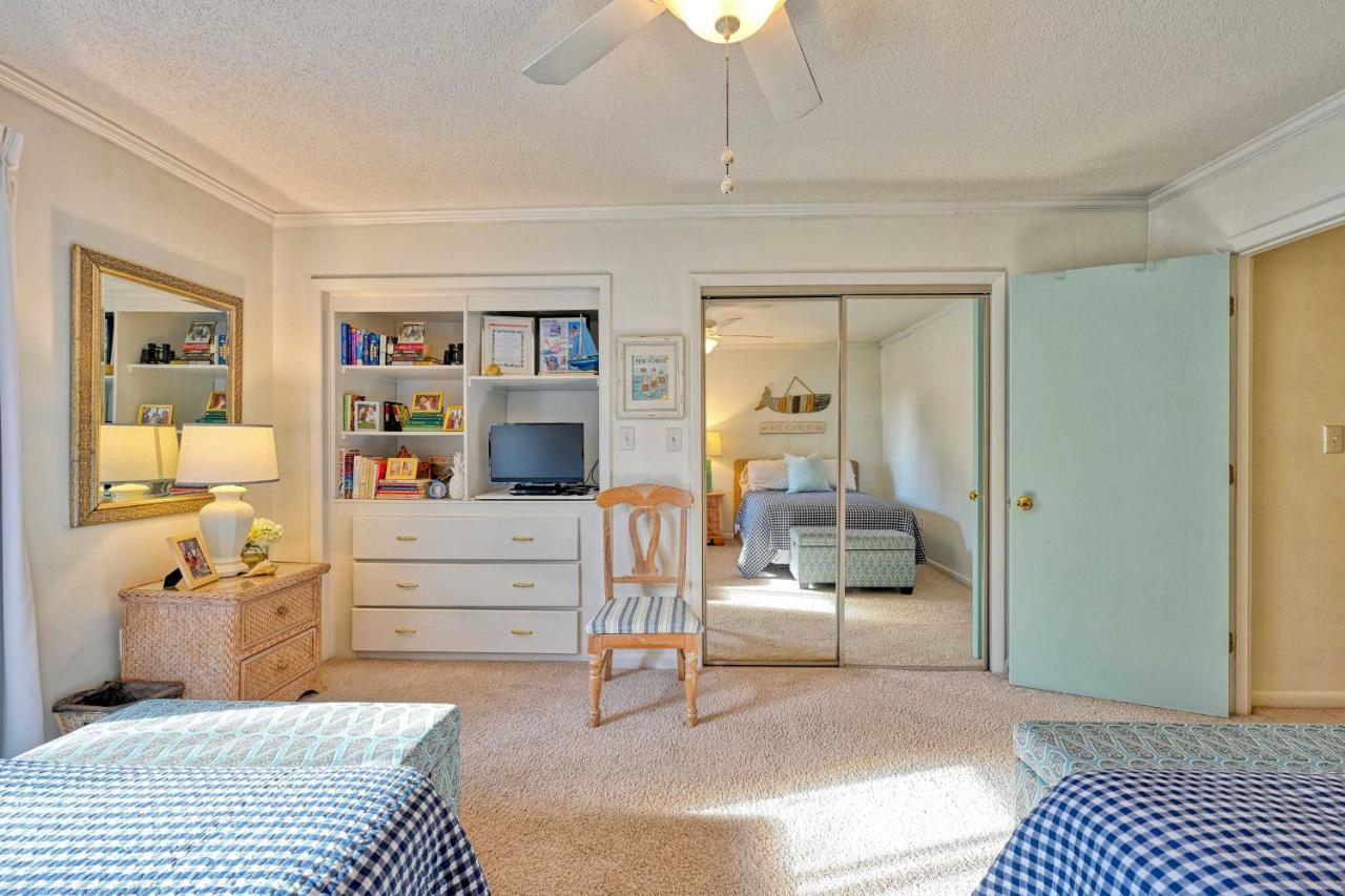 Myrtle Beach Abode With Seasonal Pool And Lake View! Villa Екстериор снимка