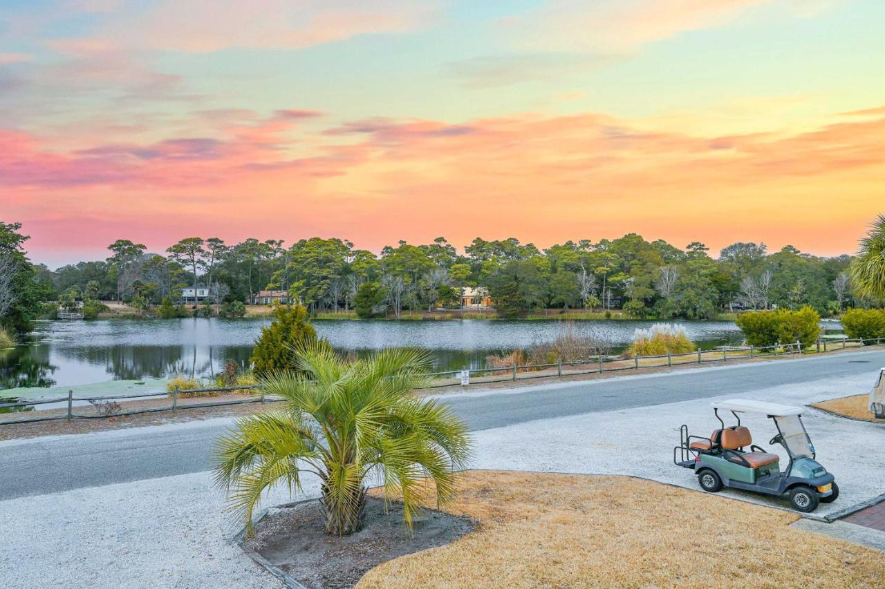 Myrtle Beach Abode With Seasonal Pool And Lake View! Villa Екстериор снимка